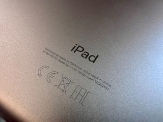 iPad 8ª Gen. Oro 128 GB A2270