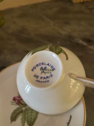 Tazzina e piattino Limoges vintage rosa