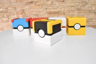 pokeball ultraball para guardar juegos de gameboy