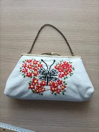 Bolso de fiesta bordado mariposa
