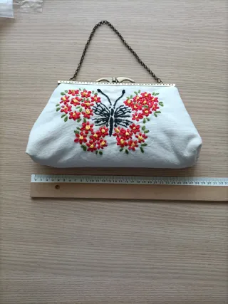 Bolso de fiesta bordado mariposa