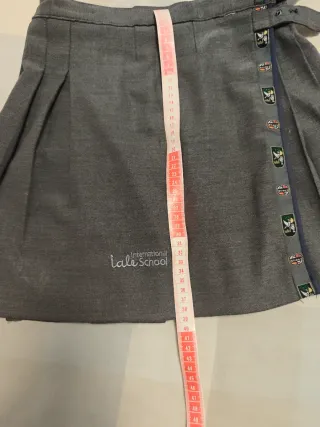 Falda Iale School gris talla10 Largo 39  Ancho 35