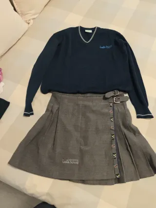 Falda Iale School gris talla10 Largo 39  Ancho 35