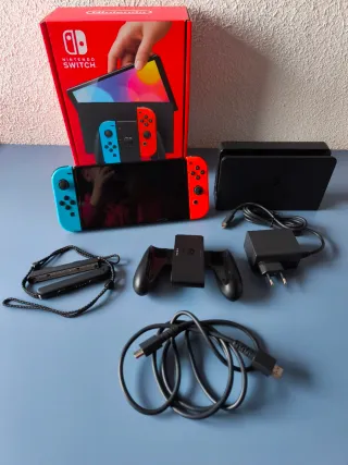 Nintendo Switch OLED+3 Juegos+SD 256+Estuche