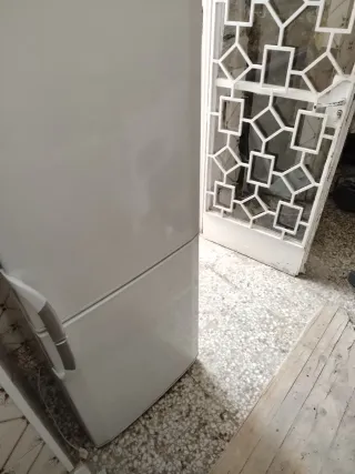 Lavadora Candy y y nevera beko