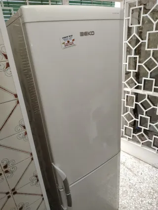 Lavadora Candy y y nevera beko