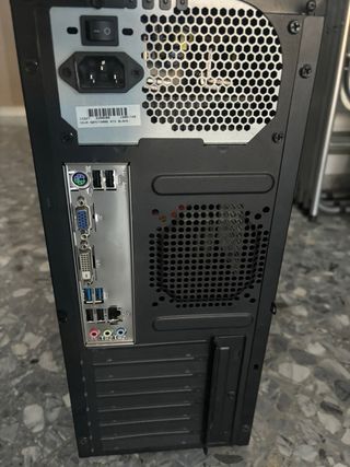 Ordenador sobremesa EVEN negro