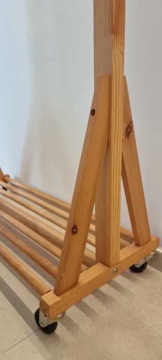 Burro Perchero de pie madera natural