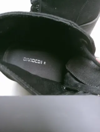 Stivaletti neri H&M con lacci