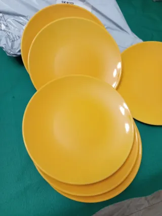 6 piatti frutta gialli