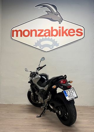 SUZUKI GLADIUS 650 `2011 MONZABIKES