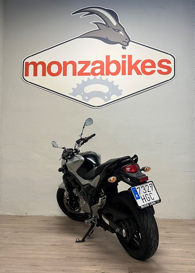 SUZUKI GLADIUS 650 `2011 MONZABIKES
