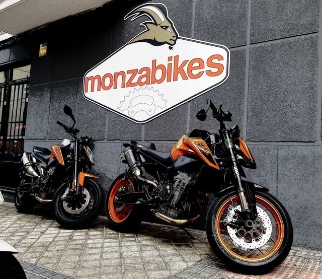 SUZUKI GLADIUS 650 `2011 MONZABIKES