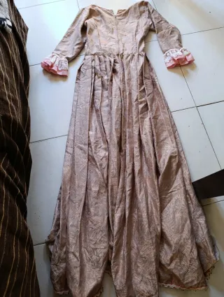 Vestido Medieval Hecho a Mano