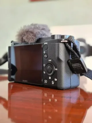 NUEVA Cámara Sony ZV-E10 + Objetivo 16-50mm