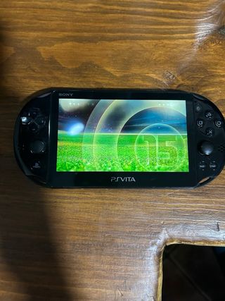 Consola PS Vita + 5 Juegos
