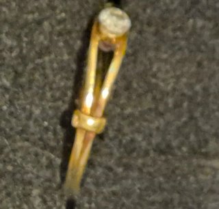 Anillo vintage. Oro 18k y diamante natural 0,18ct