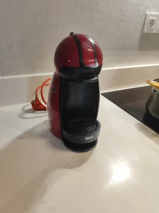 Cafetera De'Longhi Nescafé Dolce Gusto Roja