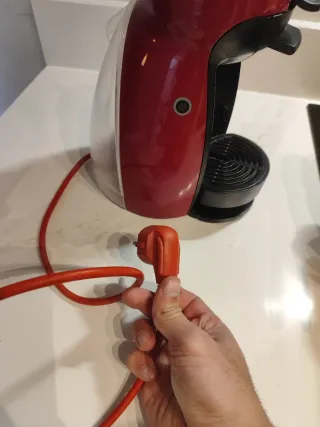 Cafetera De'Longhi Nescafé Dolce Gusto Roja
