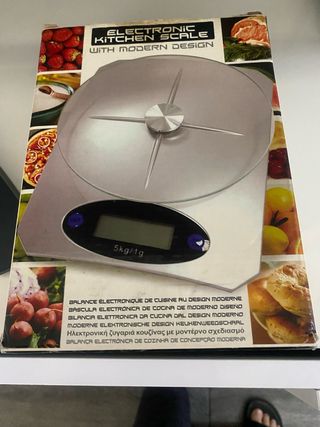 Báscula de cocina electrónica moderna