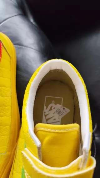 Vans Haribo