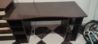 Escritorio, con soporte .