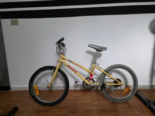 Lote de 3 bicicletas de montaña.