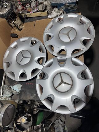 Tapacubo mercedes llanta R15 originales