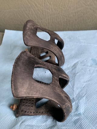 Ganchos para pedais de bicicleta