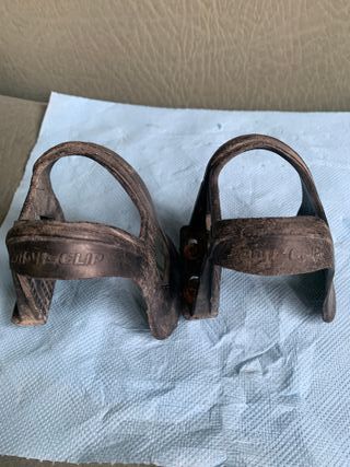 Ganchos para pedais de bicicleta