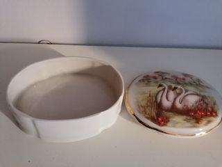 Portagioie porcellana decorata a mano cigni