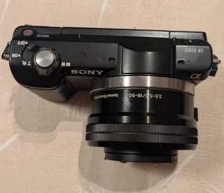 Cámara Sony Alpha 5000 + Accesorios