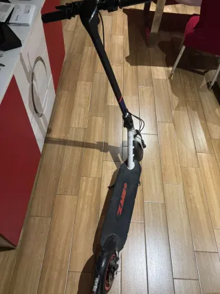 Patín Eléctrico Aprilia