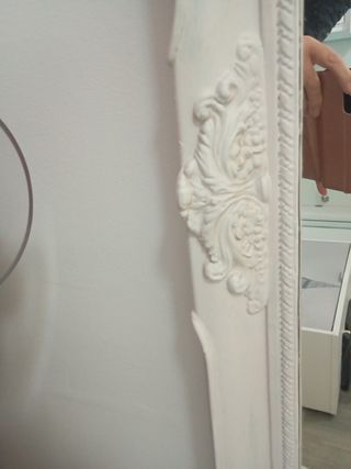 Espejo antiguo pintado en blanco