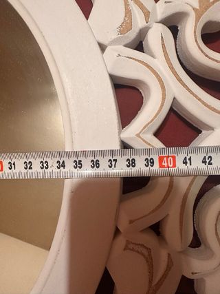 Espejo decorativo blanco y dorado