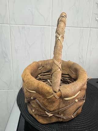 Cesta de mimbre artesana