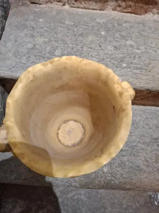 Vaso cinese in resina con elefanti