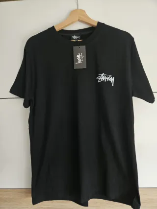 Lote 3 Camisetas Son talla XXL pero muy justas.