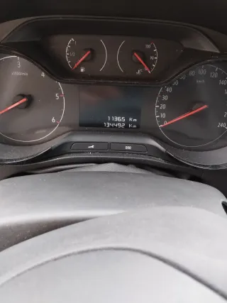 Opel Crossland X 2017