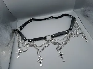 Cinturon Gotico Cadenas y Cruces . Rave. Tecno.
