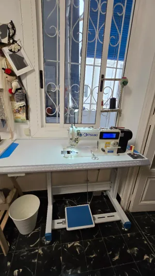 Máquina de coser industrial