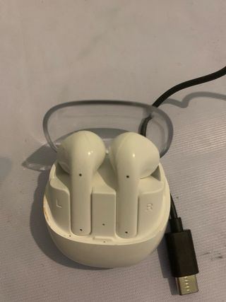 Cascos Inalámbricos Blancos