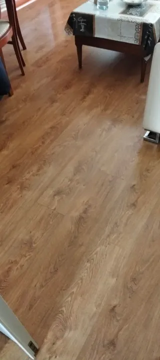 Suelo laminado Roble Baltimor AC5 de 12 mm extreme