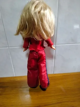 Nancy Anos 80 Roupa Vermelha