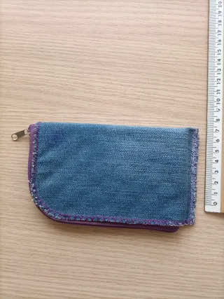 Monedero vaquero hecho a mano con corazón