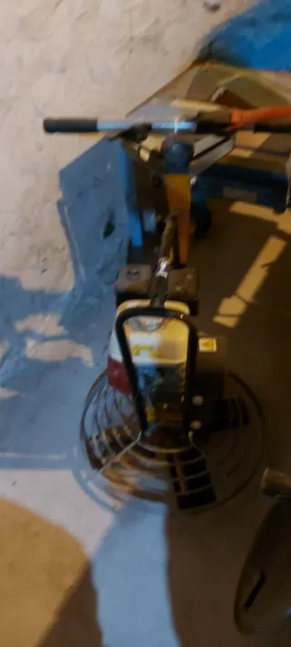 Pulidora de hormigón con motor