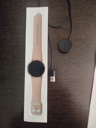 Samsung Galaxy Watch 4 Rosa/Dorado