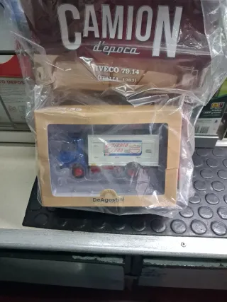 Camion d'epoca Iveco 79.14 (Italia 1983)