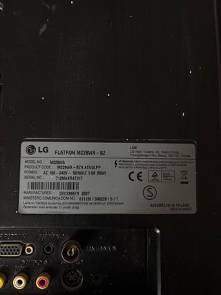 Monitor LG Flatron M228WD-BZ 22 + Accesorios