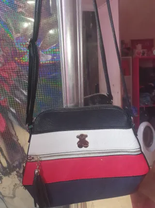 Bolso Tous Negro, Blanco, Rojo y Azul